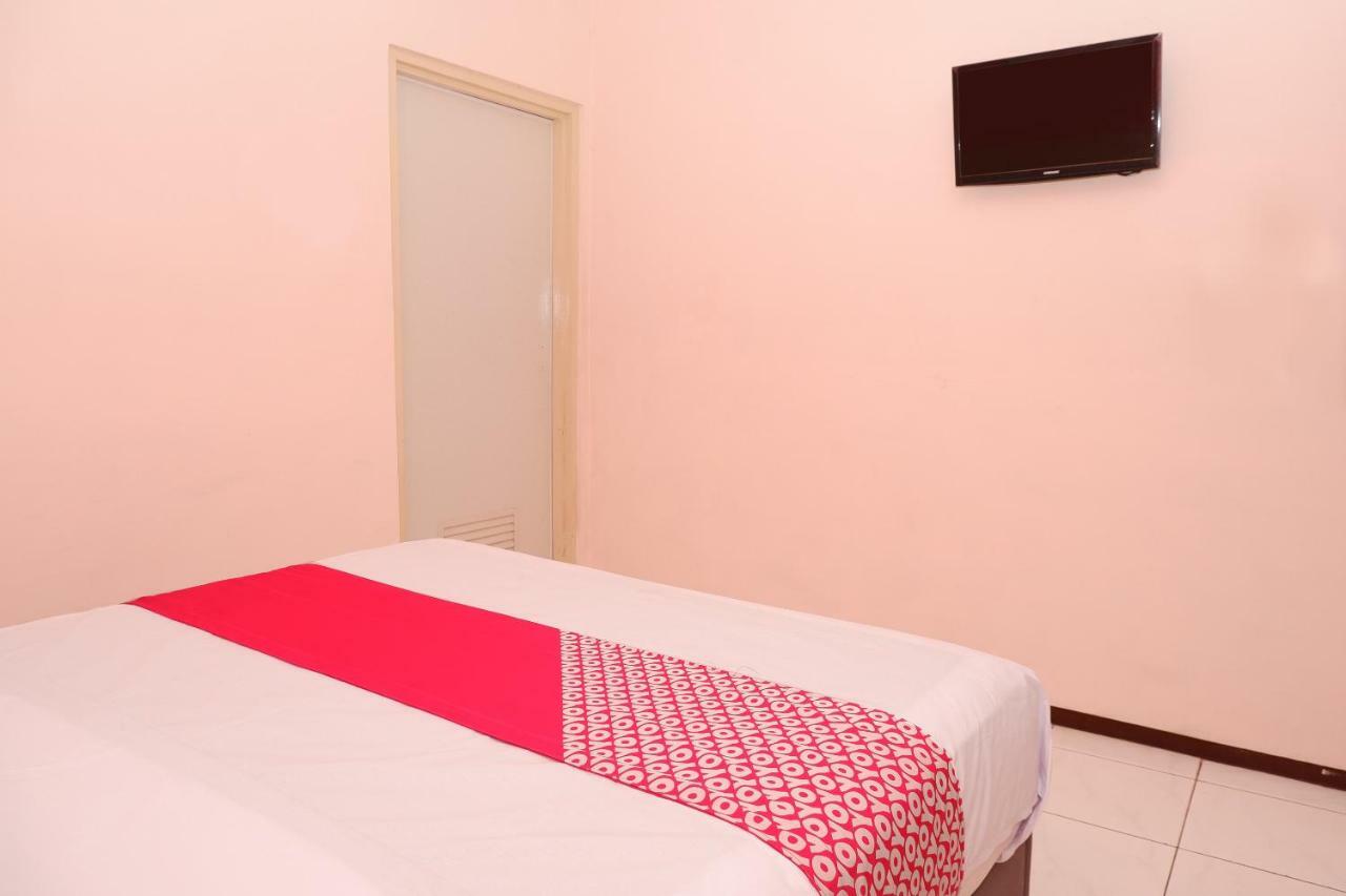 New Mira Hotel Semarang Eksteriør billede