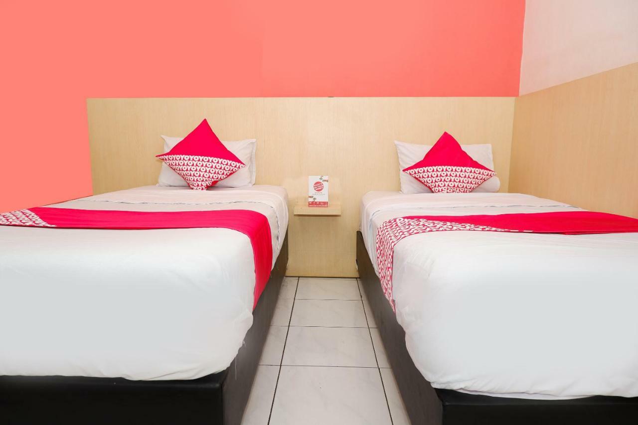 New Mira Hotel Semarang Eksteriør billede