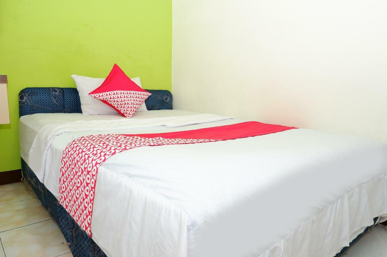 New Mira Hotel Semarang Eksteriør billede