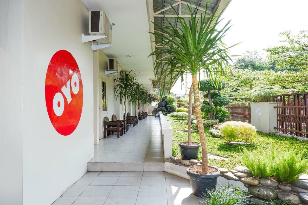 New Mira Hotel Semarang Eksteriør billede