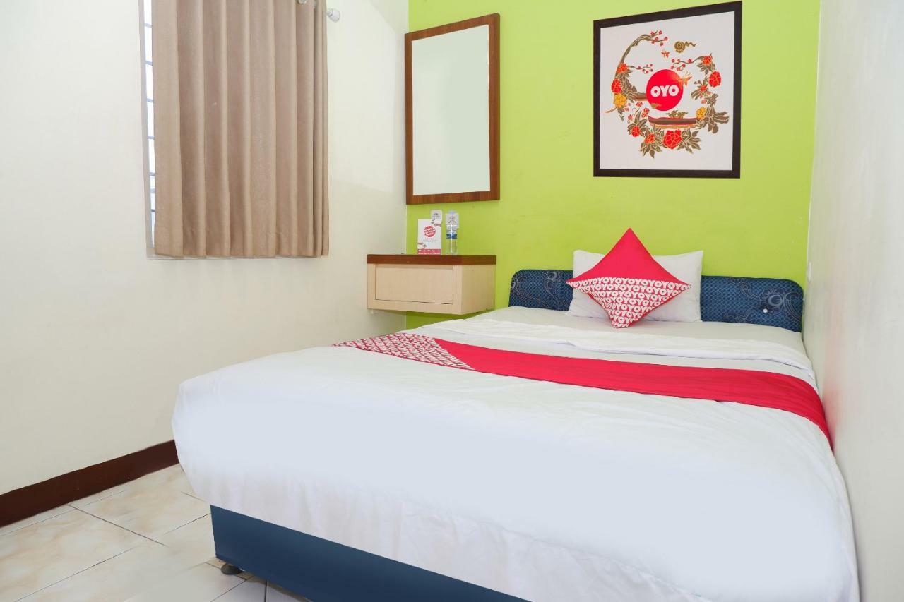 New Mira Hotel Semarang Eksteriør billede