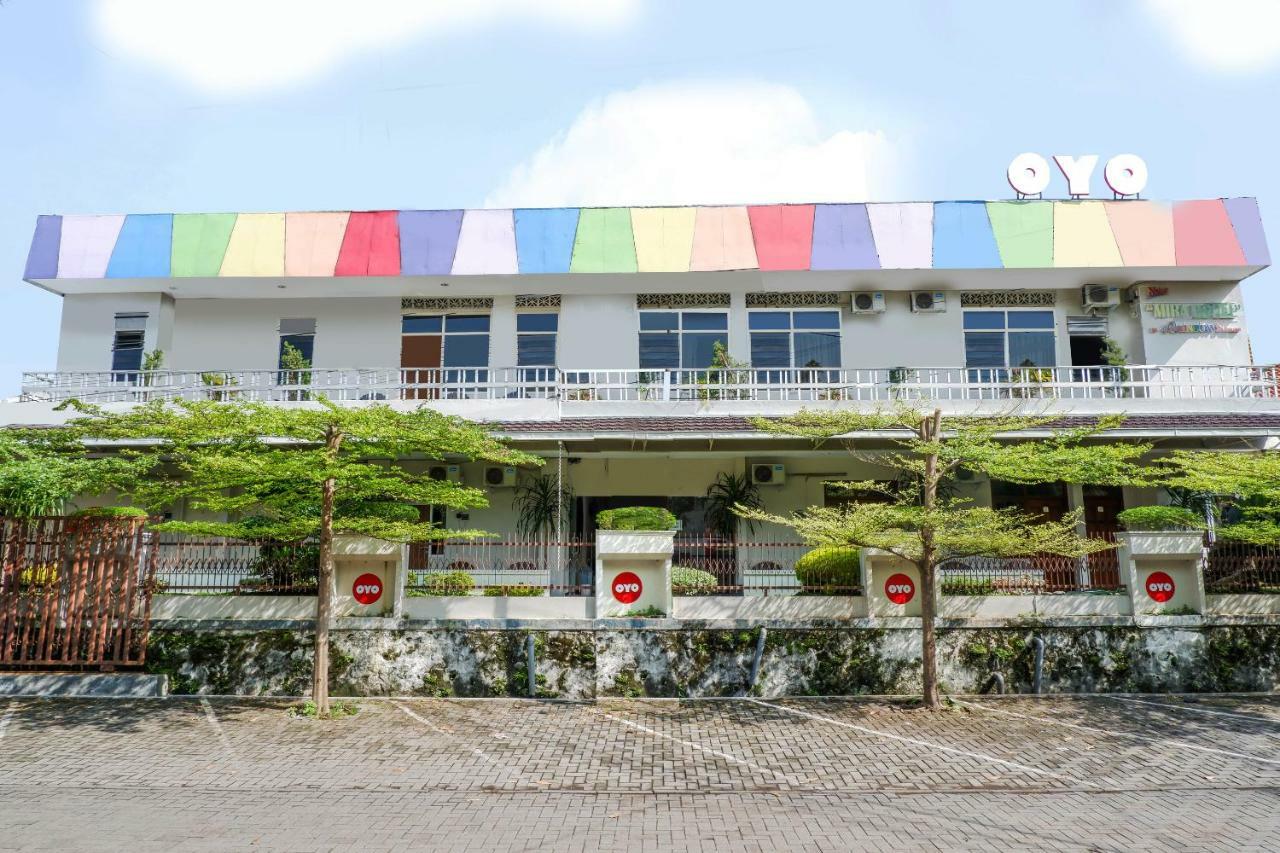 New Mira Hotel Semarang Eksteriør billede