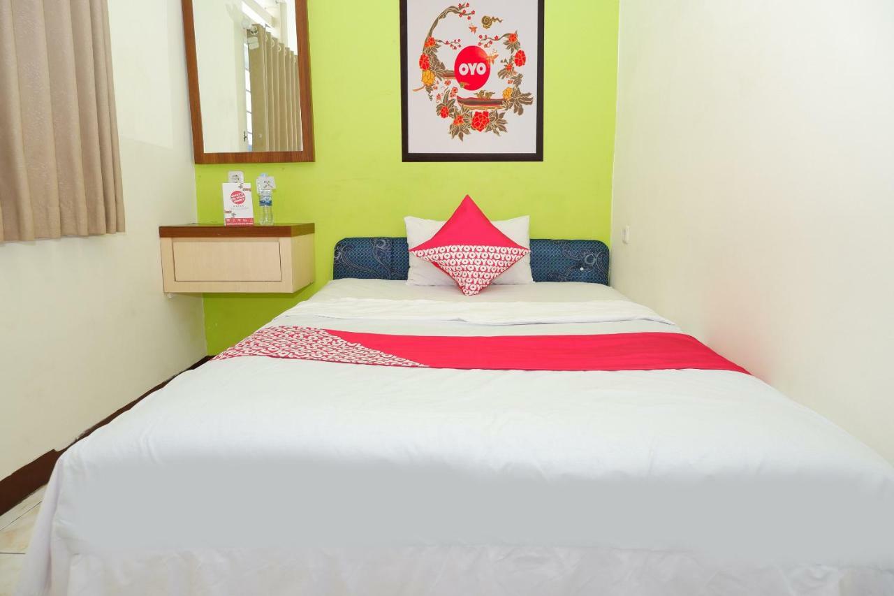 New Mira Hotel Semarang Eksteriør billede